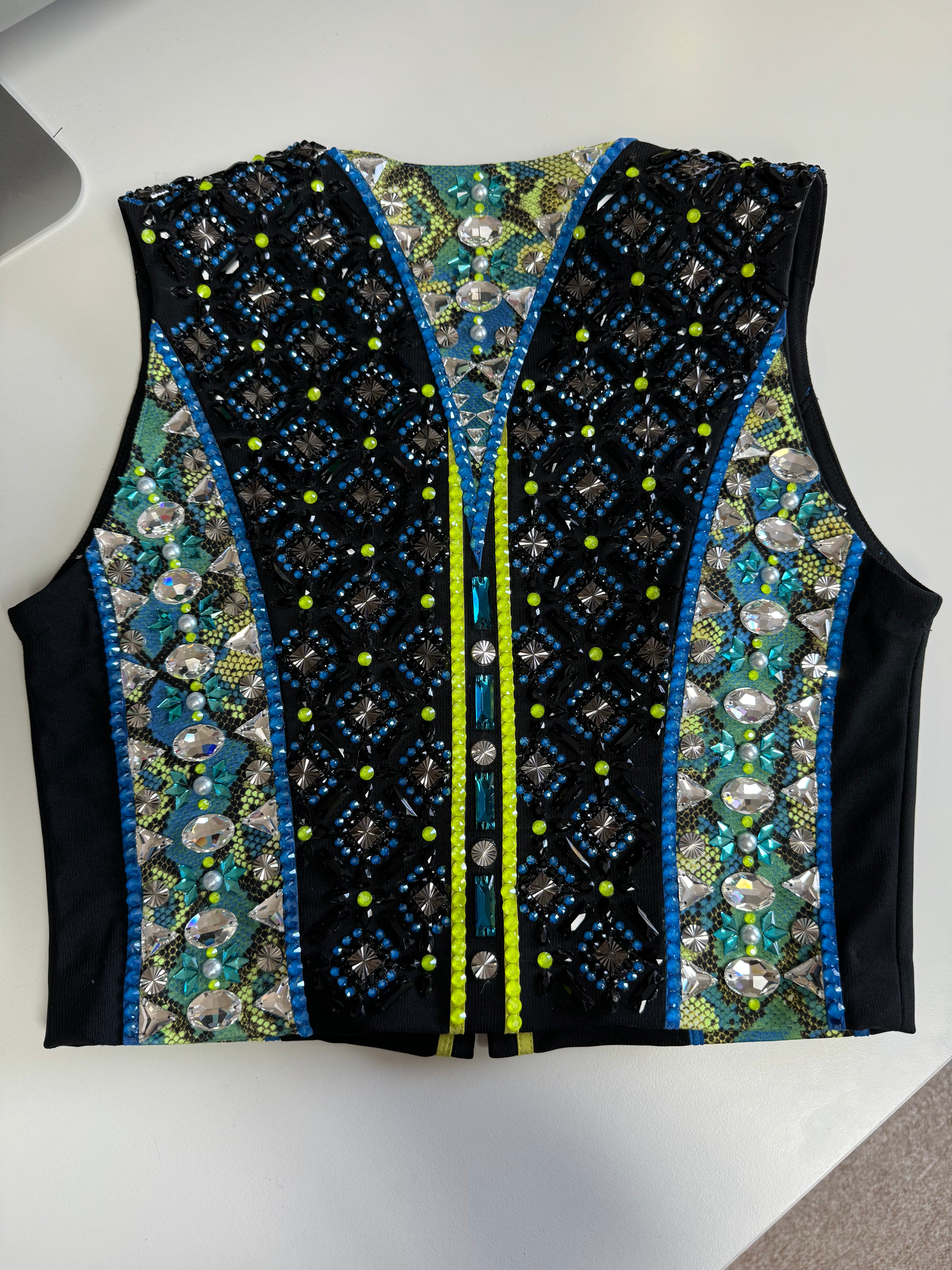 Size 6 Vest + Retro Western Shirt