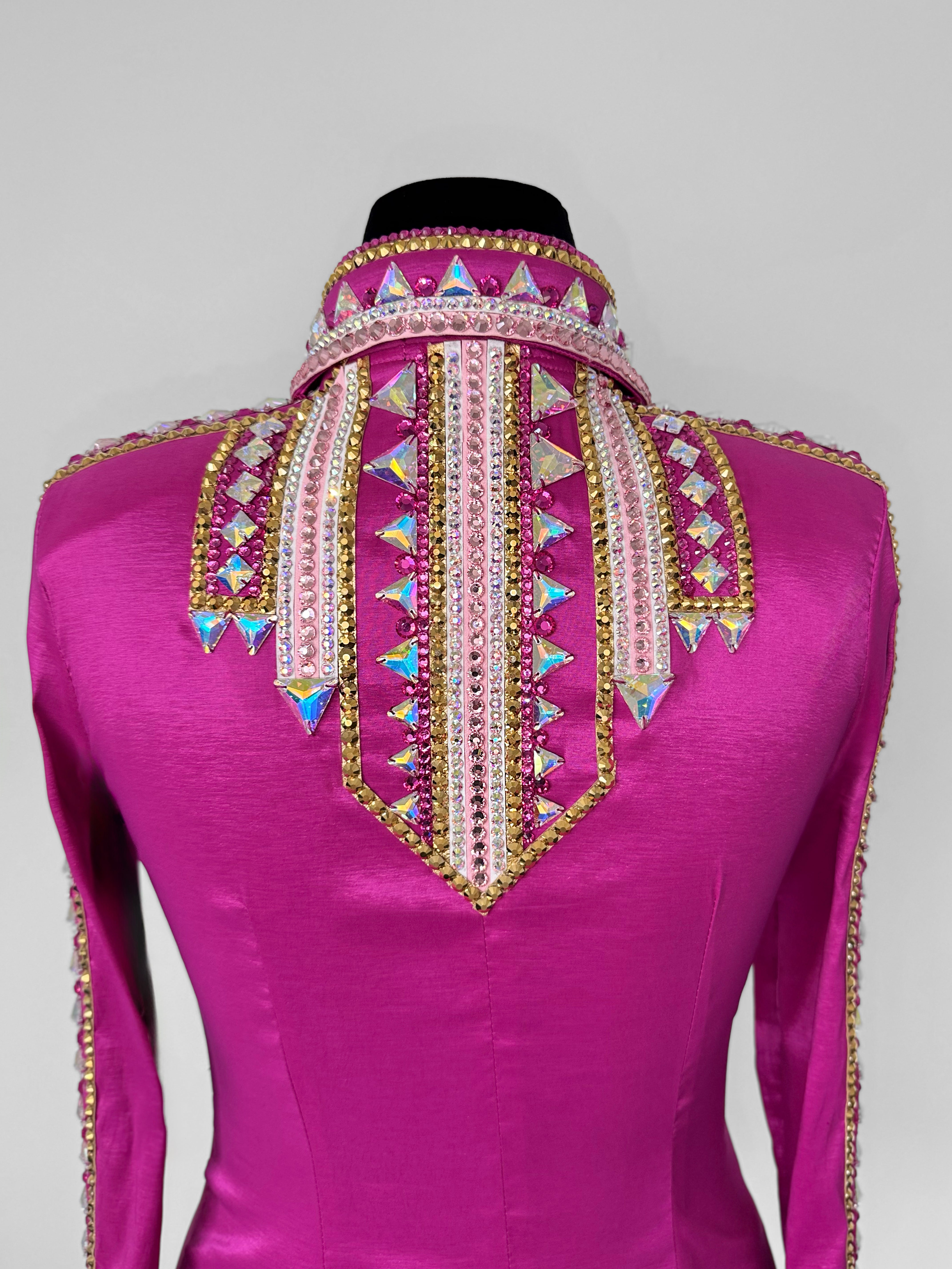 Size 6 Hidden Zipper Retro Shirt