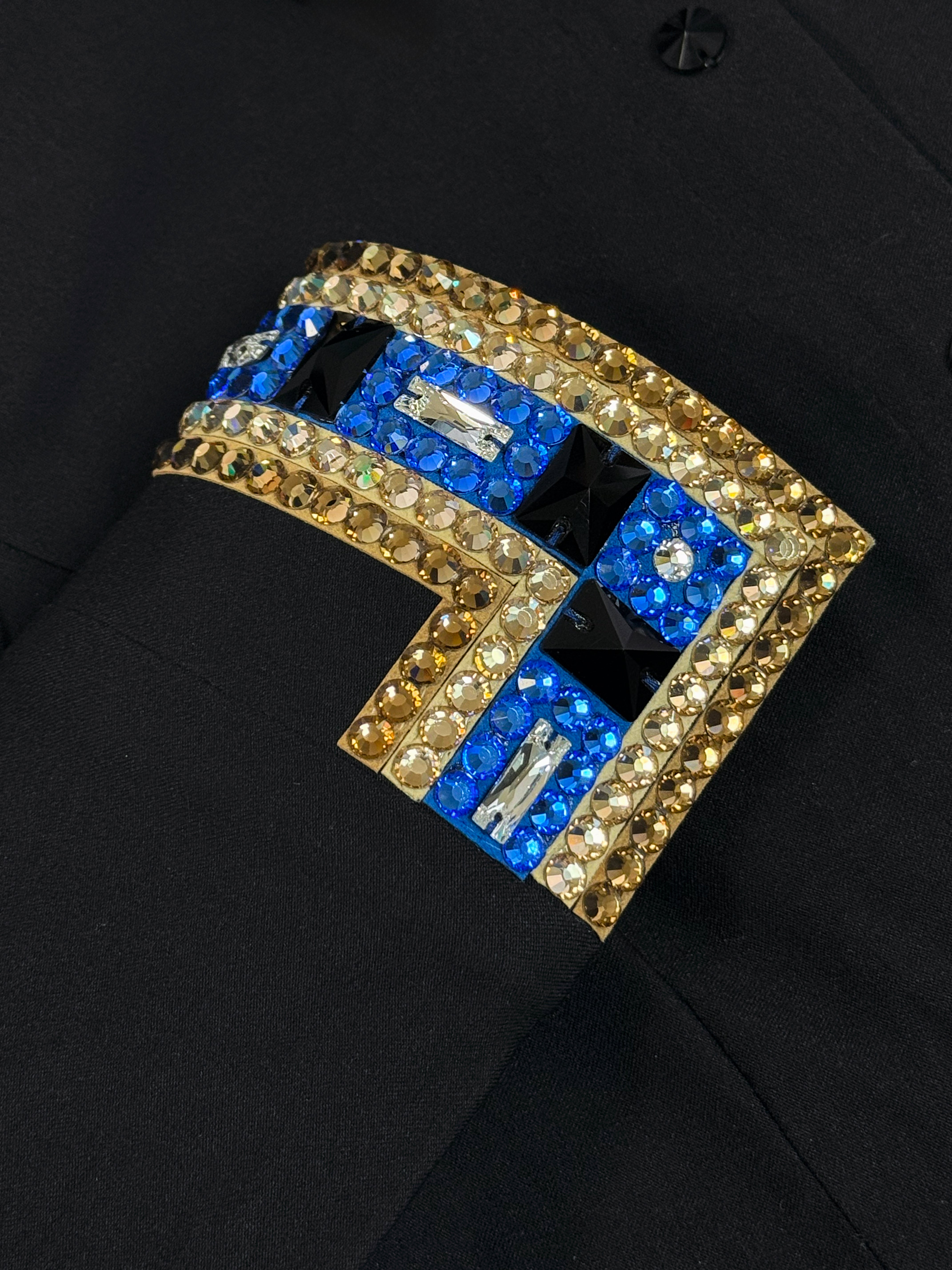 Size 10 - Preowned - Hidden Zipper Retro Shirt