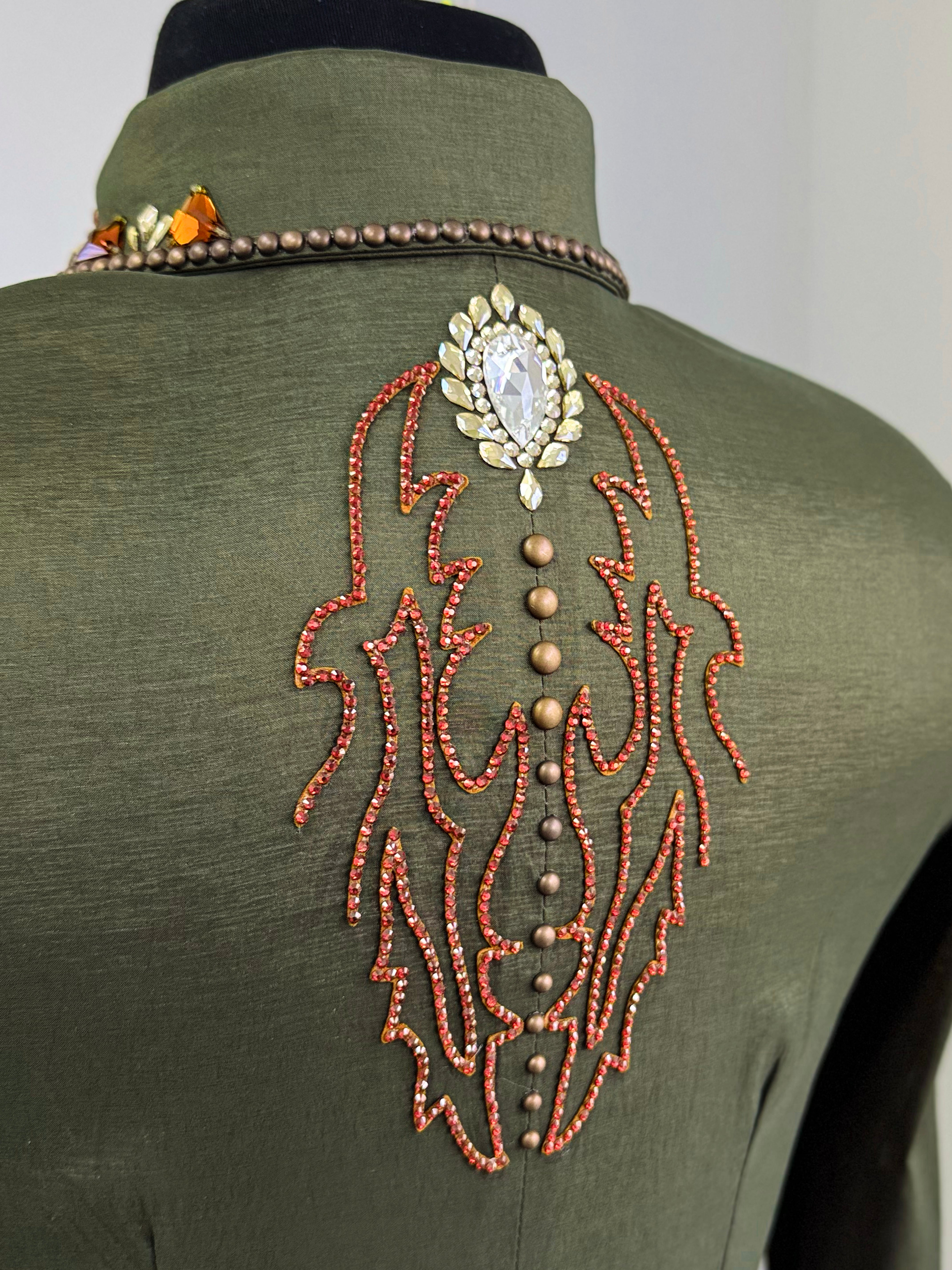 Size 12 - Hidden Zipper Retro Shirt