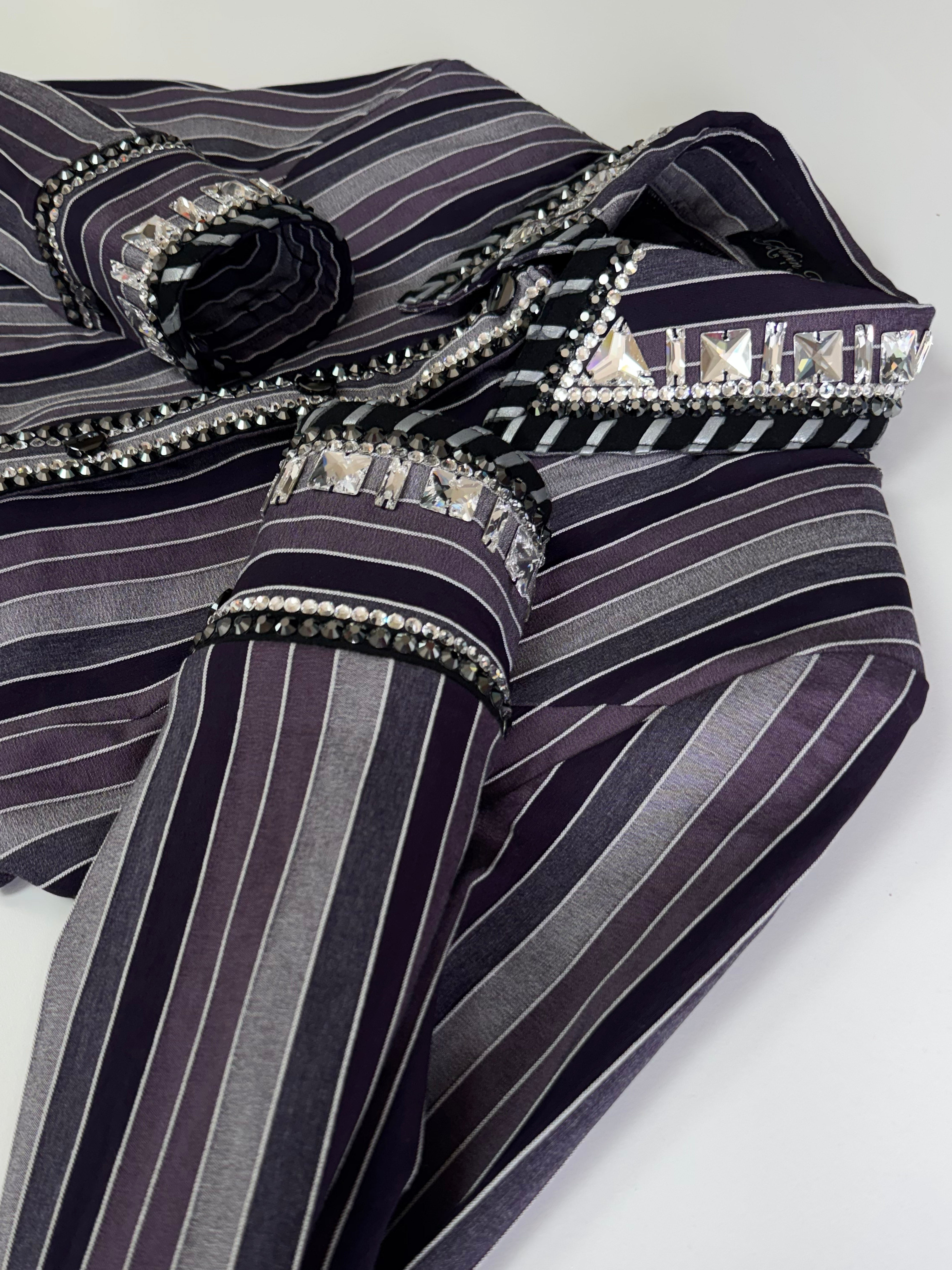 Size 6 - Preowned - Hidden Zipper Retro Shirt