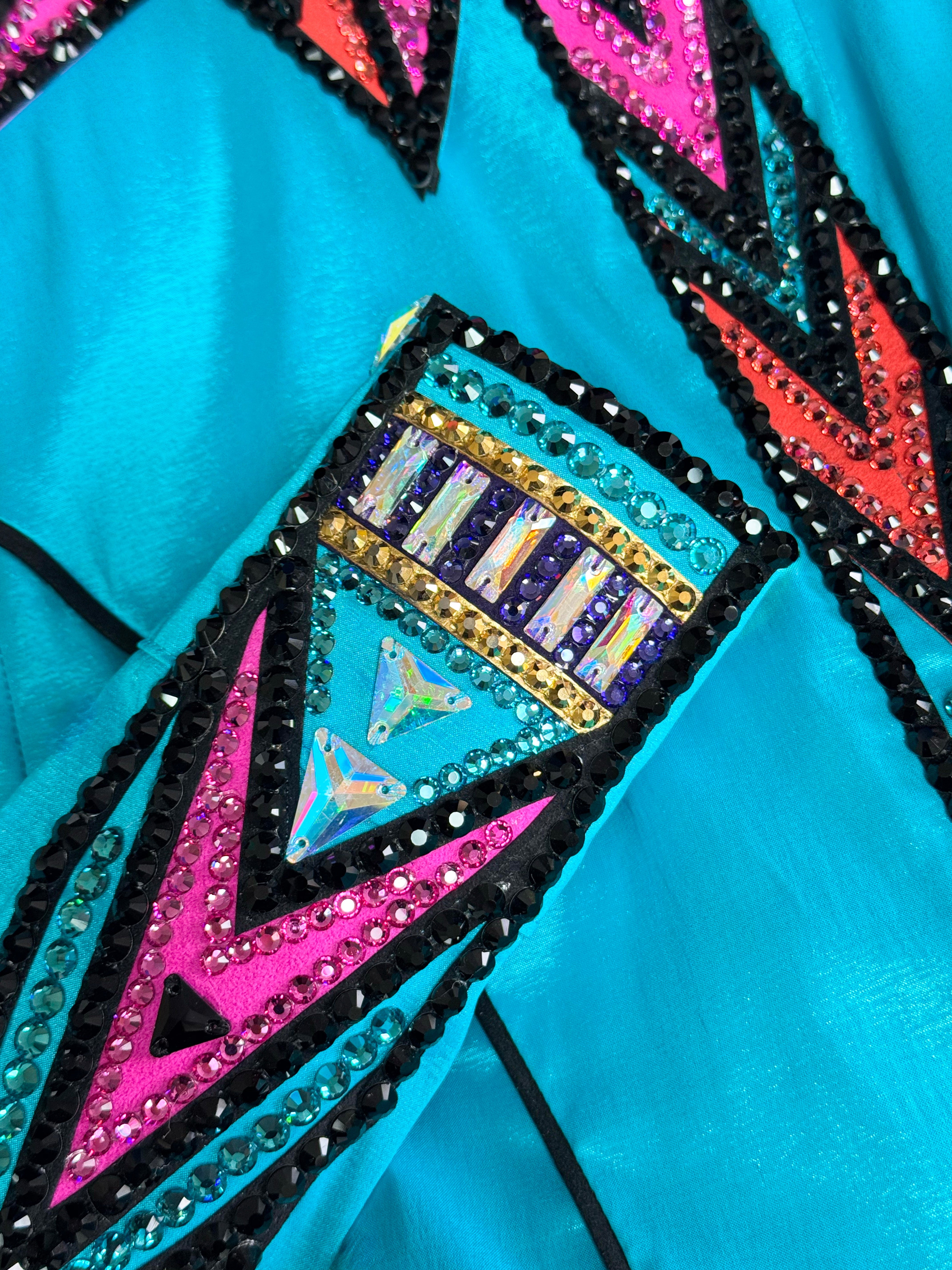 Size 4 (23" Sleeves) Hidden Zipper Retro Shirt