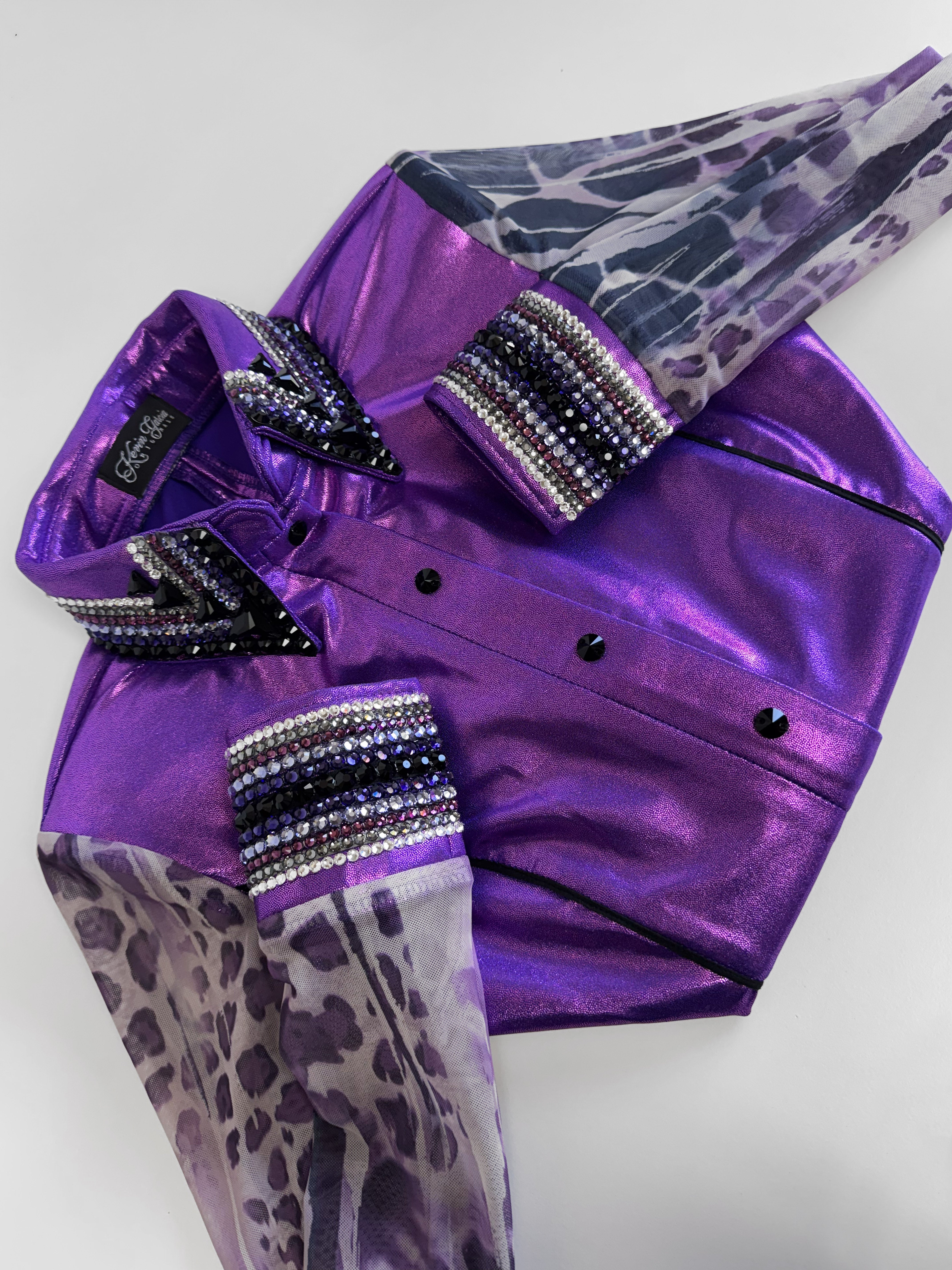 Size 8 Sheer Sleeves Hidden Zipper Retro Shirt