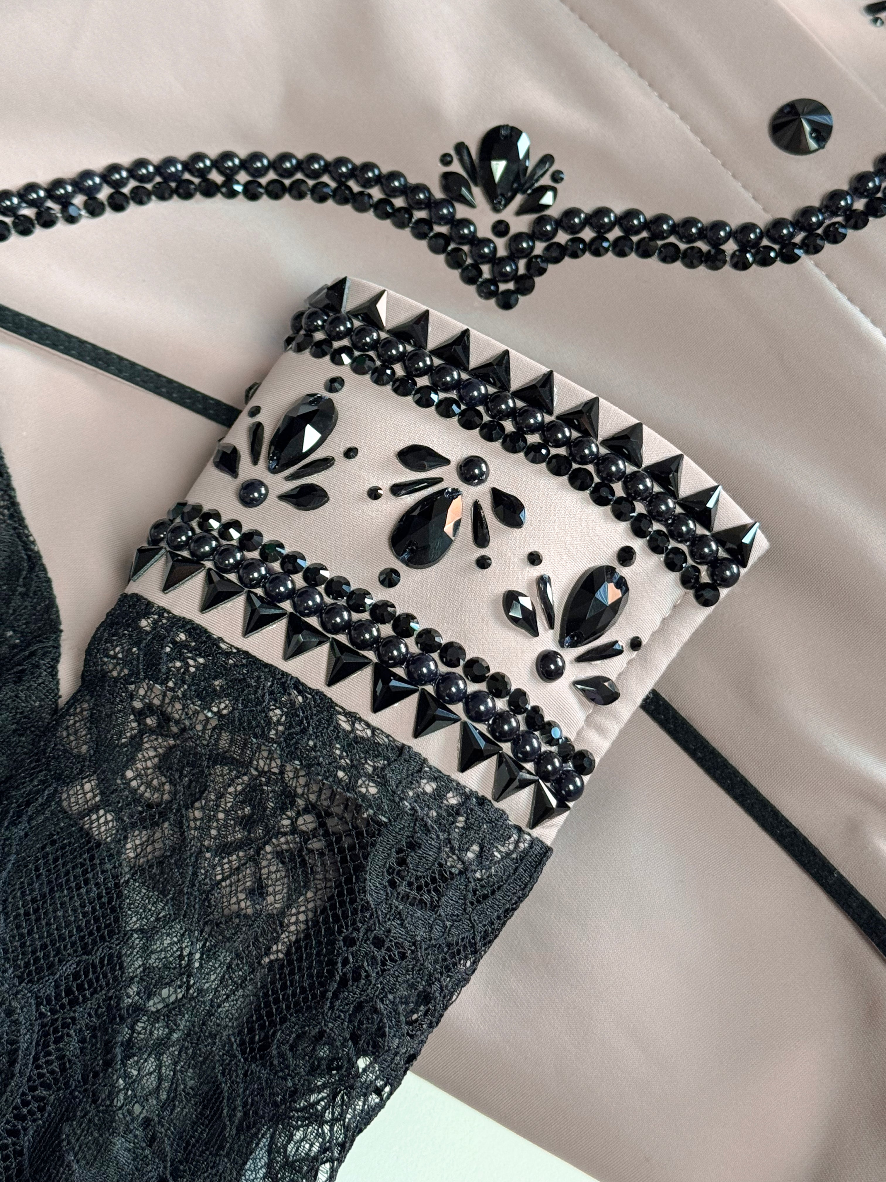 Size 4 (23" Sheer Sleeves) Hidden Zipper Retro Shirt