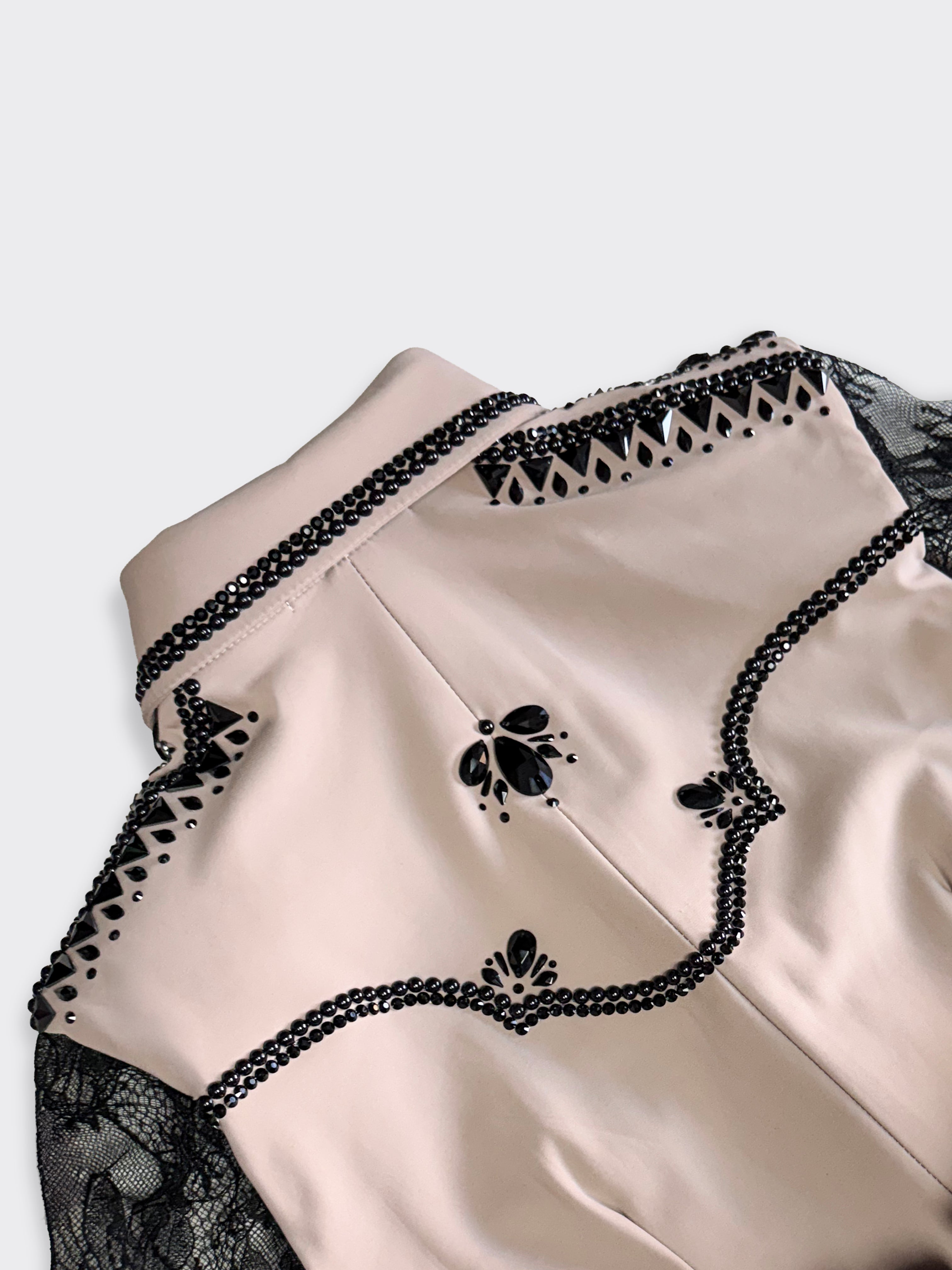 Size 4 (23" Sheer Sleeves) Hidden Zipper Retro Shirt