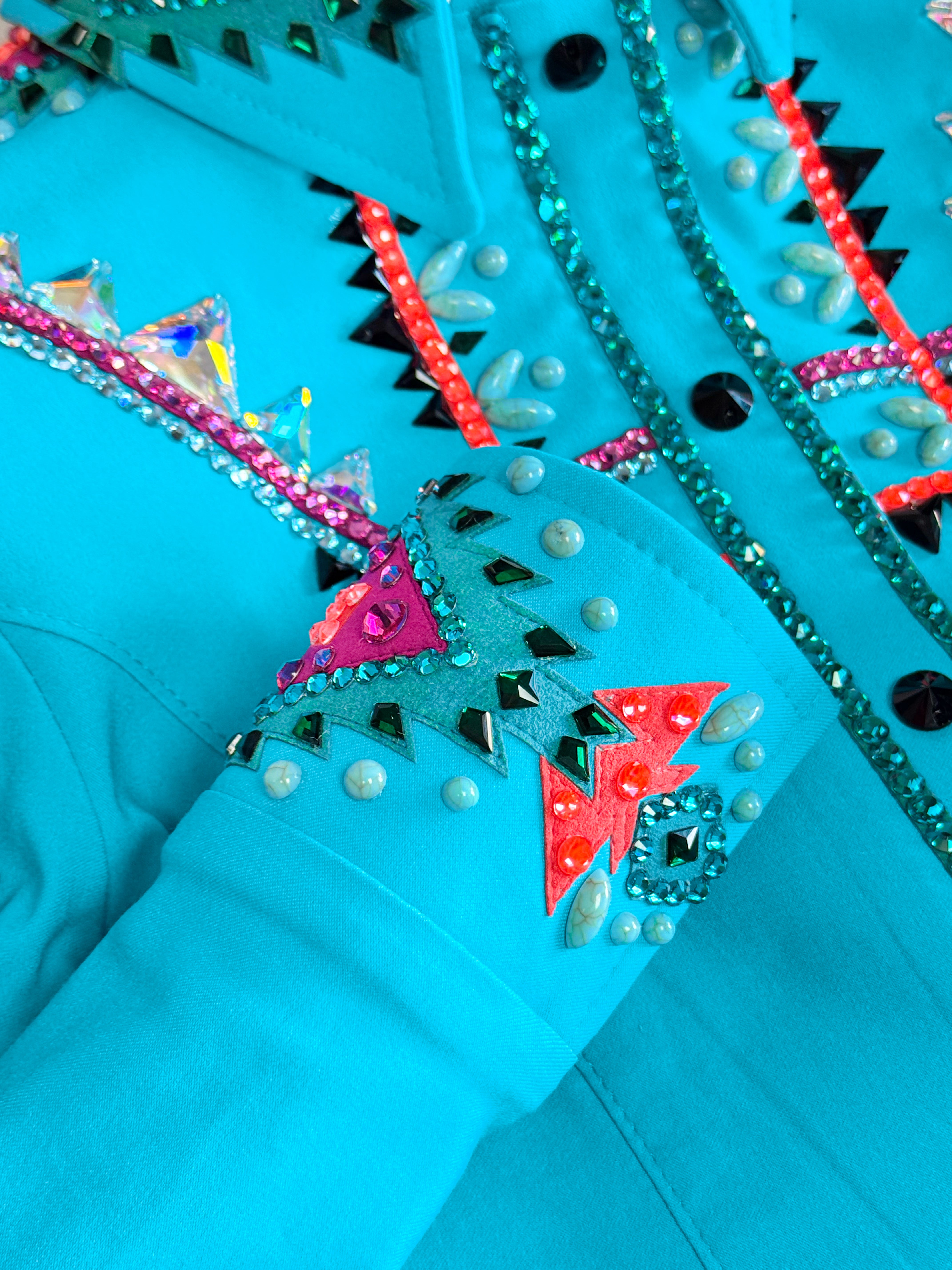 Size 4 Hidden Zipper Retro Shirt