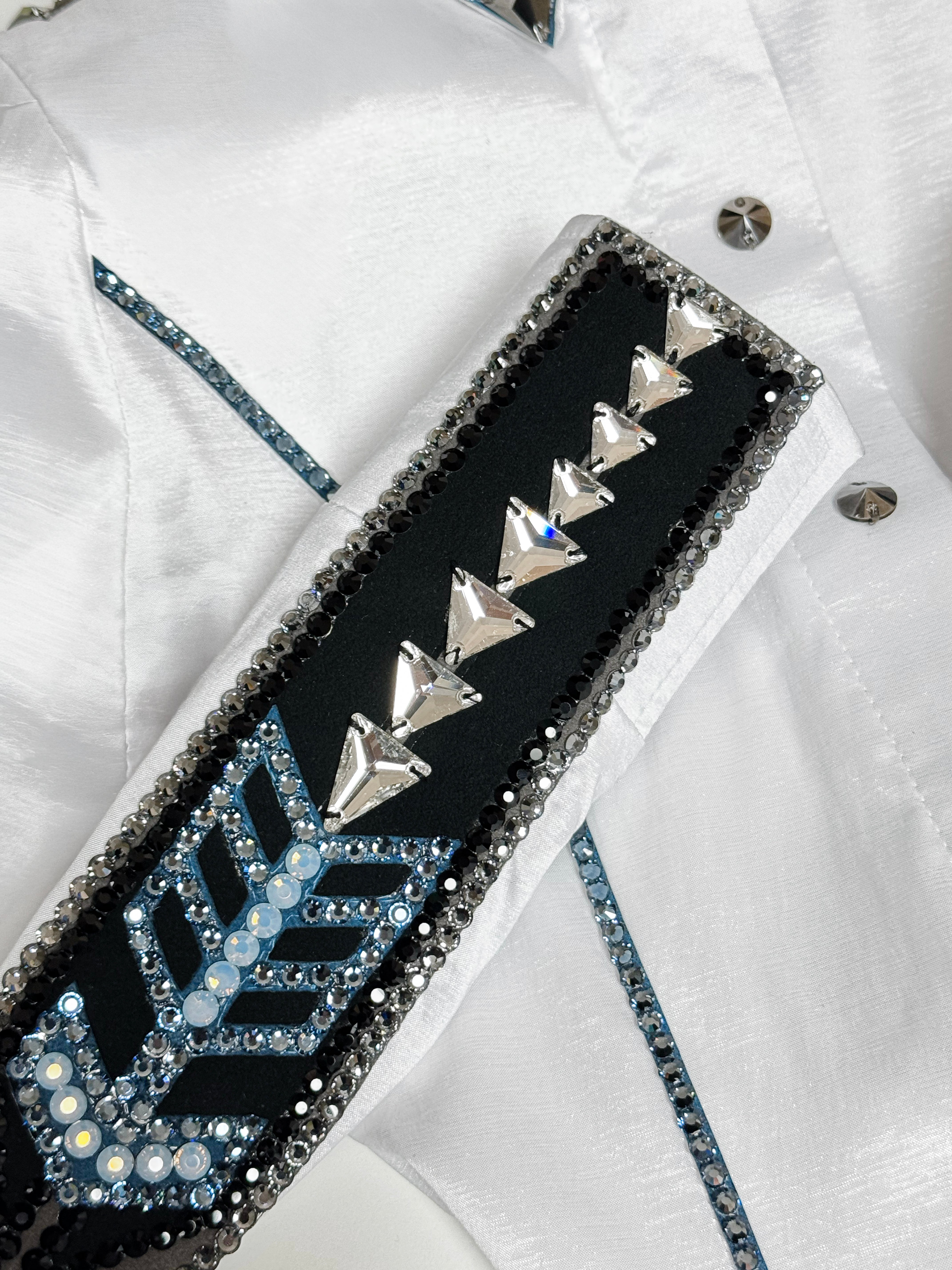 Size 2 - Hidden Zipper Retro Shirt